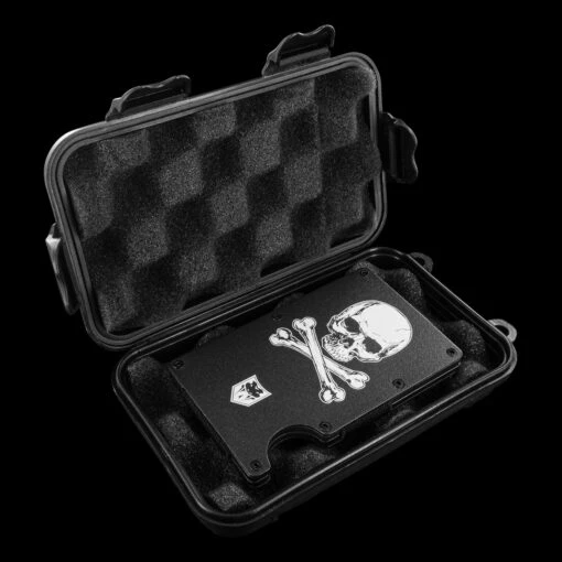 Cobratec "Jolly Roger" Wallet -Outdoor Survival Store CBTRFIDJR01 38808.1664179937.1280.1280 74741.1664204883