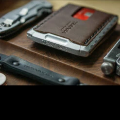 Trayvax Venture Billfold Wallet -Outdoor Survival Store billfold4 97001.1656951312.1280.1280 17509.1657020514